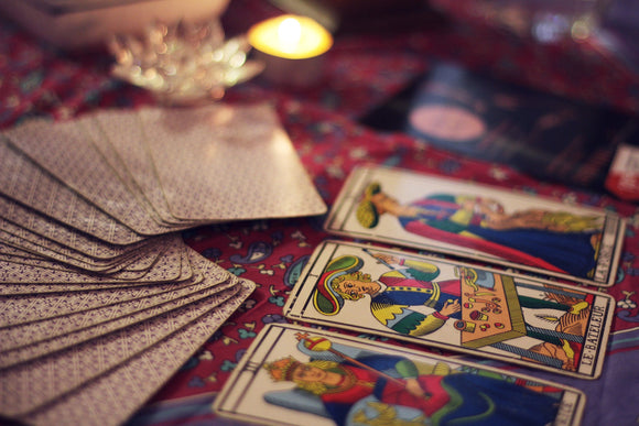 Tarot, Oracle and Divination