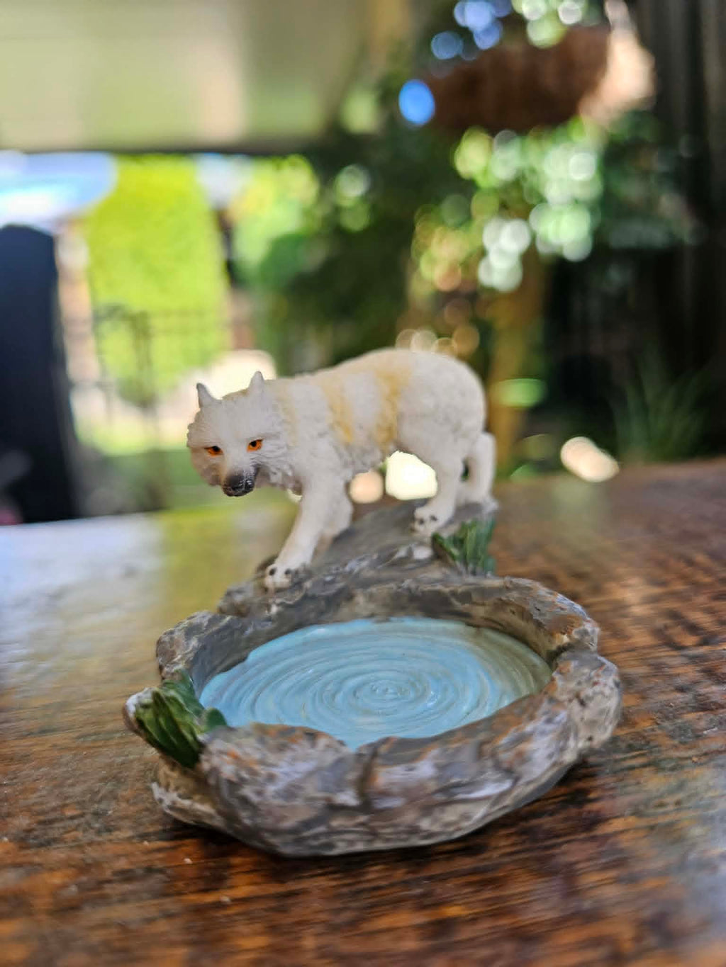 Wolf Tealight Holder
