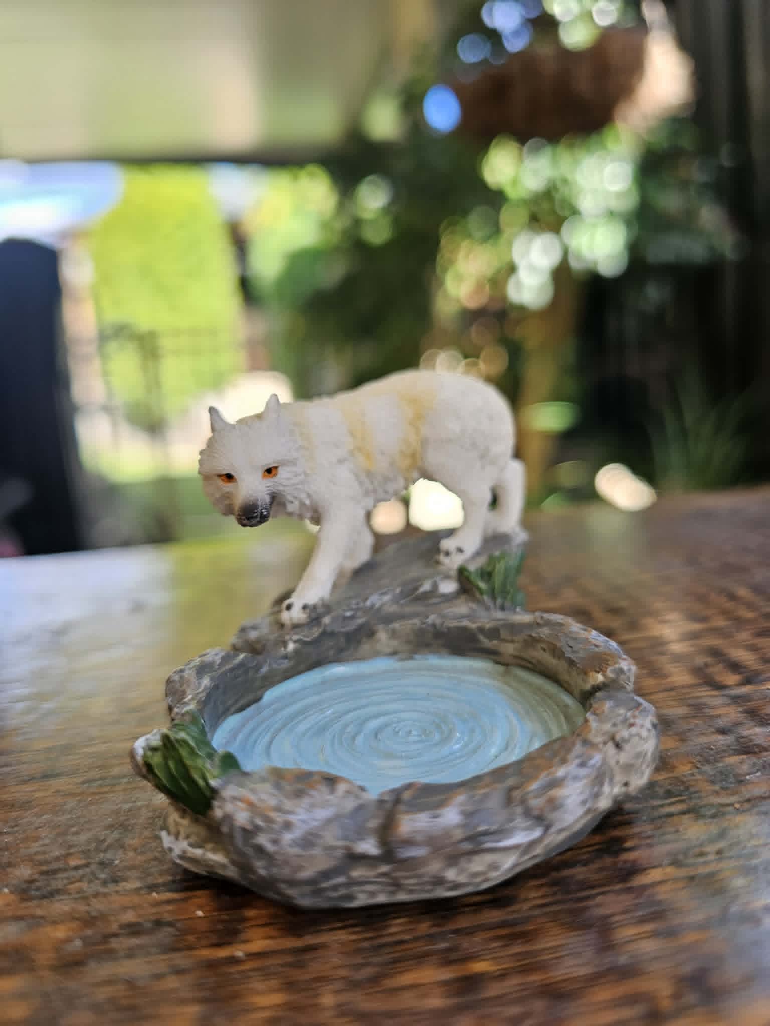 Wolf Tealight Holder