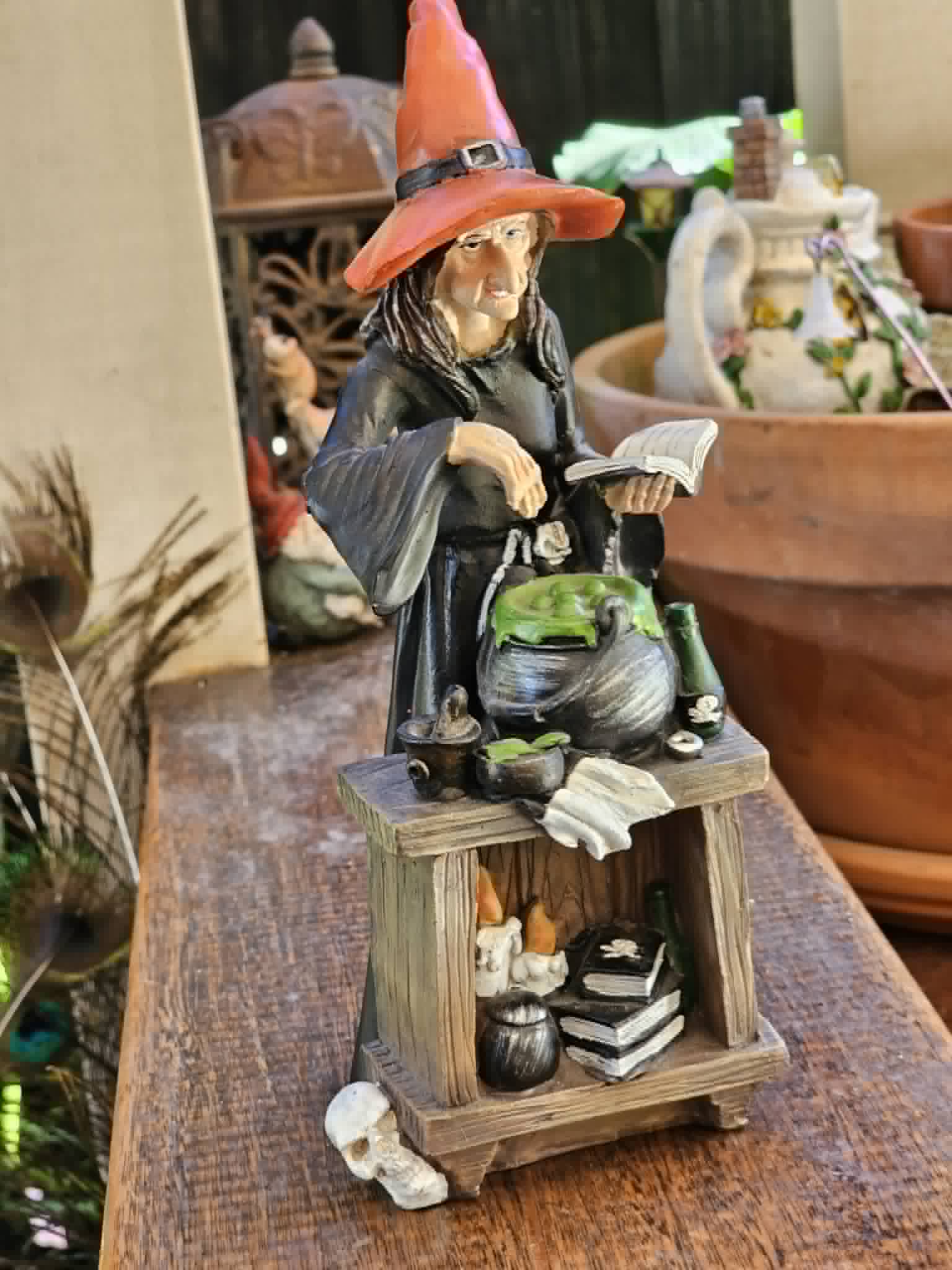 24cm Witch Casting a Spell