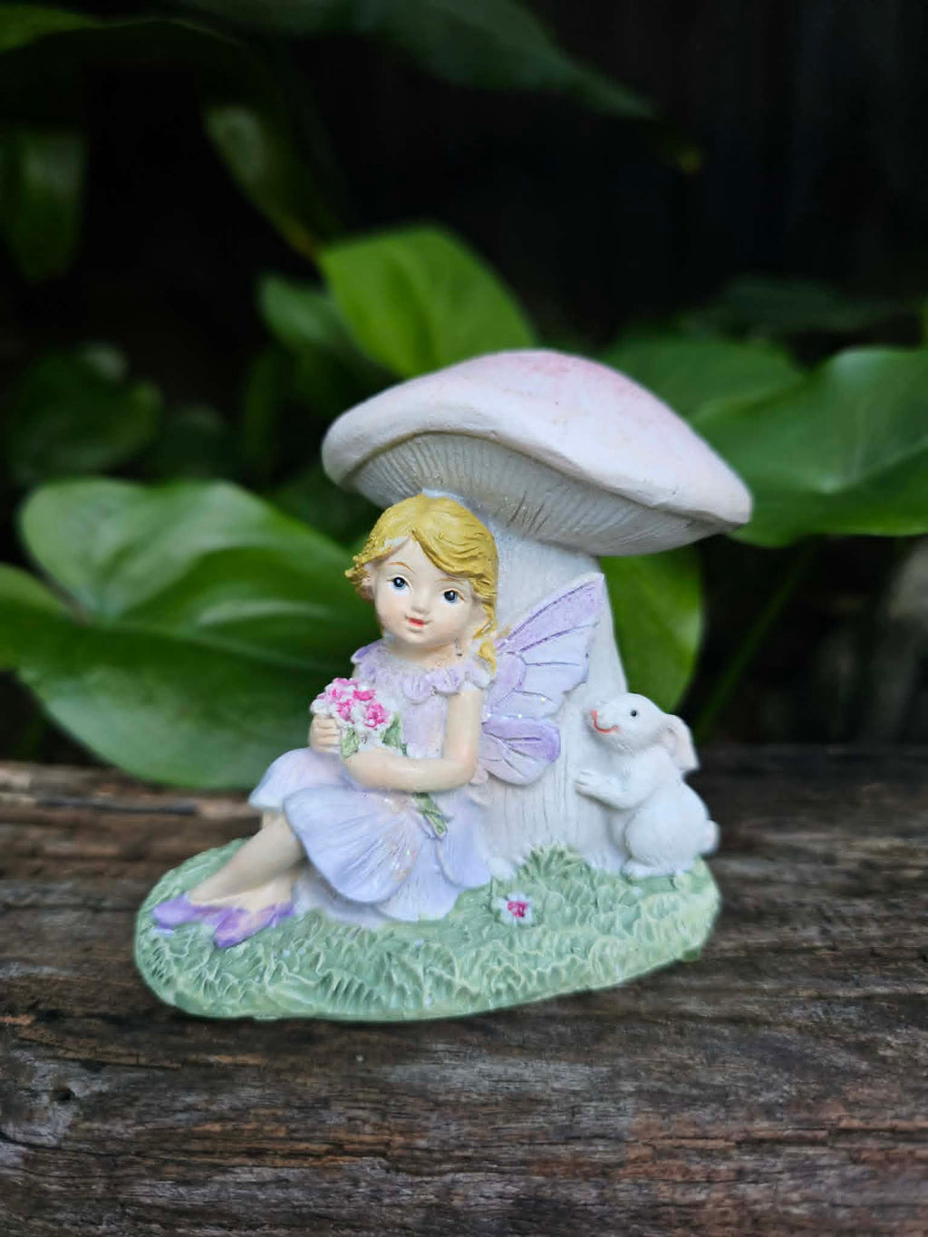 8cm Fairy W/Rabbit Under Mushroom